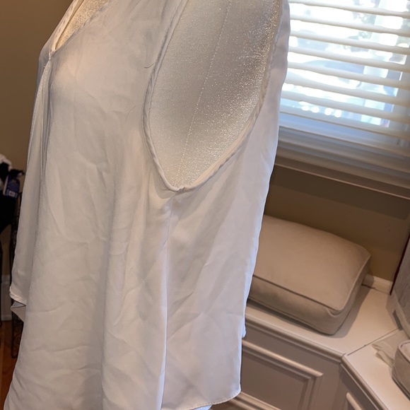 Green envelope White T-shirt flowy Sz large - Picture 6 of 9